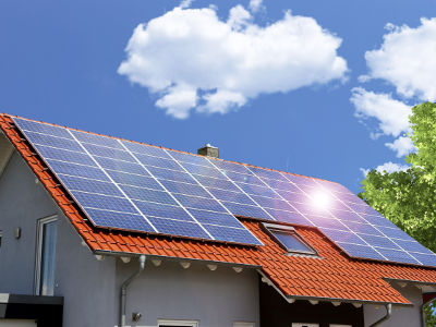 Maison en Belgique avec une installation de panneaux photovoltaïques